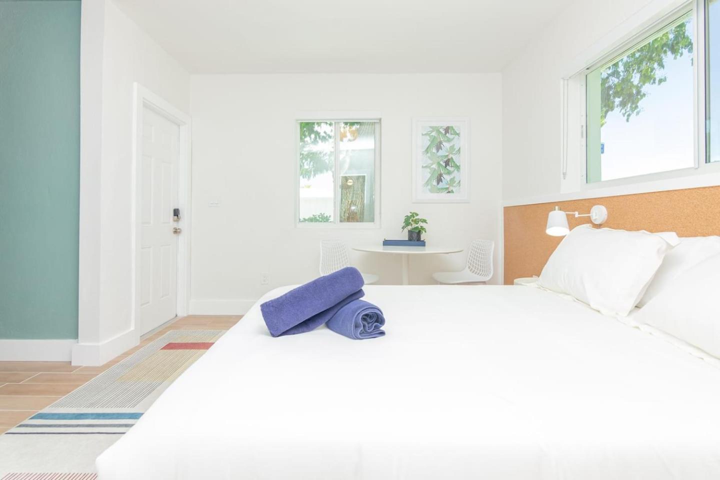 Newly Renovated Stylish Studio In El Portal #2 Miami Buitenkant foto