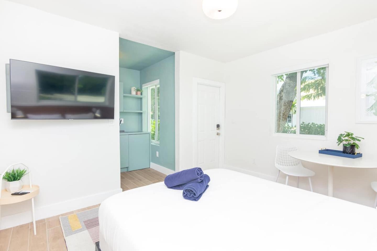 Newly Renovated Stylish Studio In El Portal #2 Miami Buitenkant foto