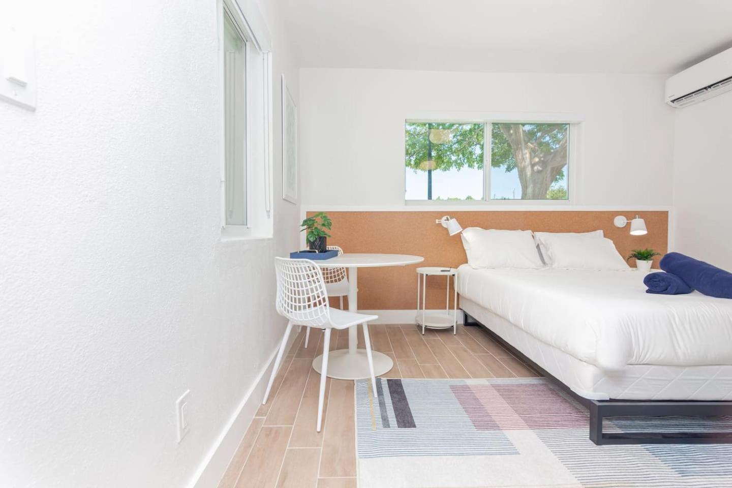 Newly Renovated Stylish Studio In El Portal #2 Miami Buitenkant foto