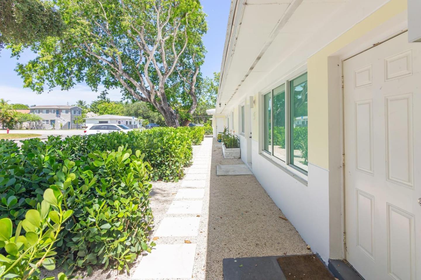 Newly Renovated Stylish Studio In El Portal #2 Miami Buitenkant foto