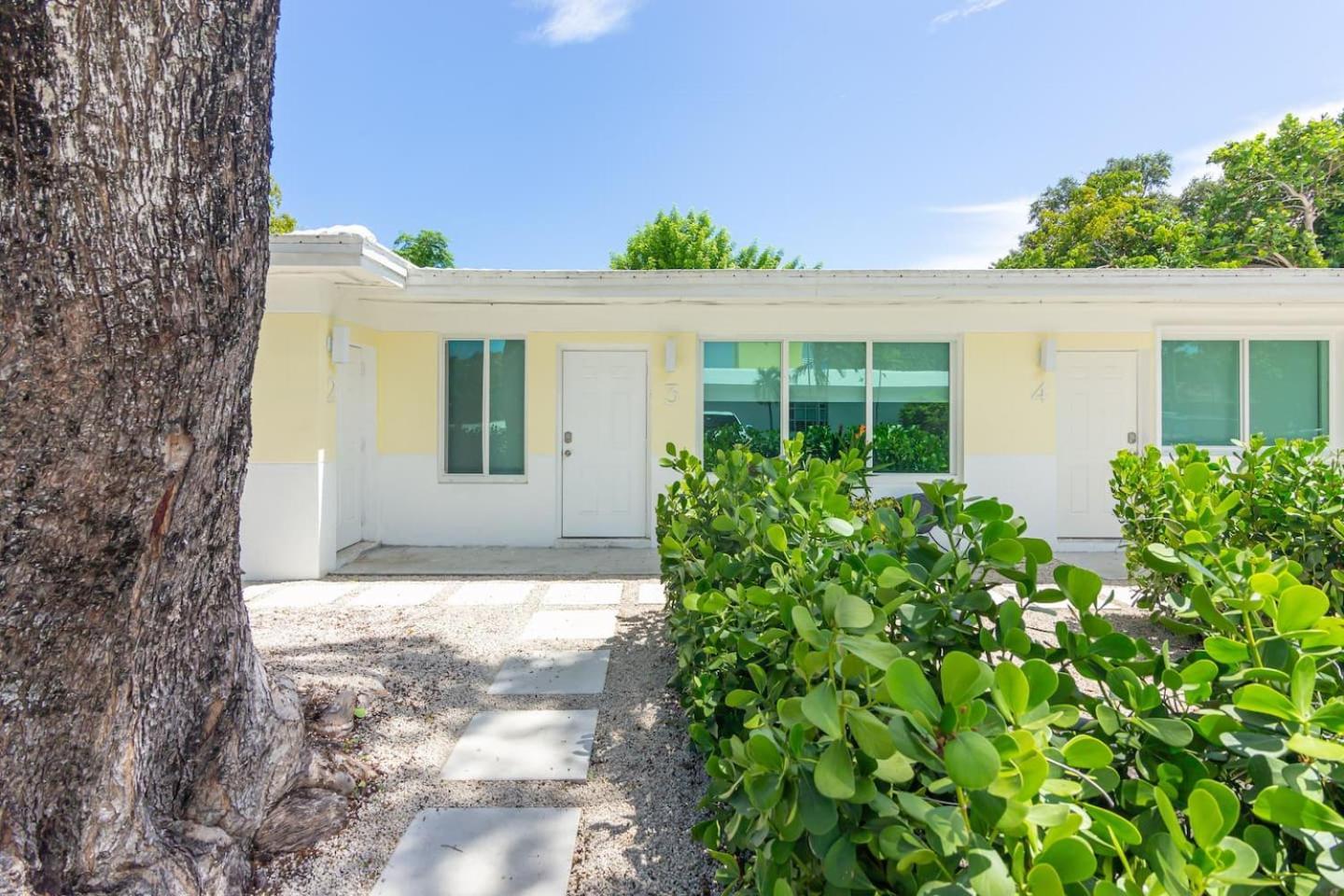 Newly Renovated Stylish Studio In El Portal #2 Miami Buitenkant foto